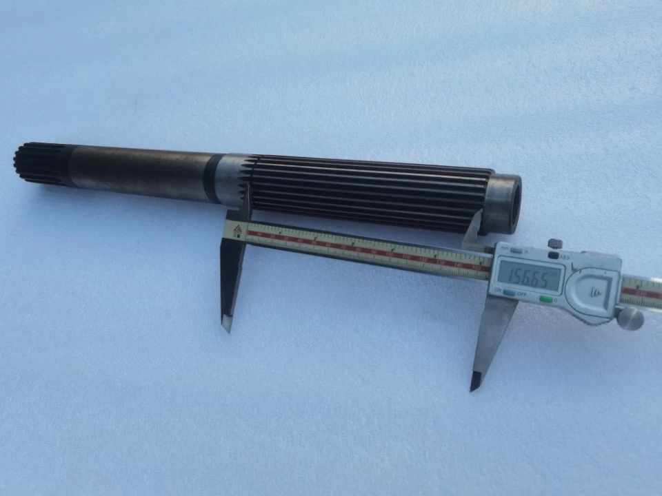FT300.37B.202 , Clutch shaft (hollow shaft) for Foton Lovol FT404 / TB504