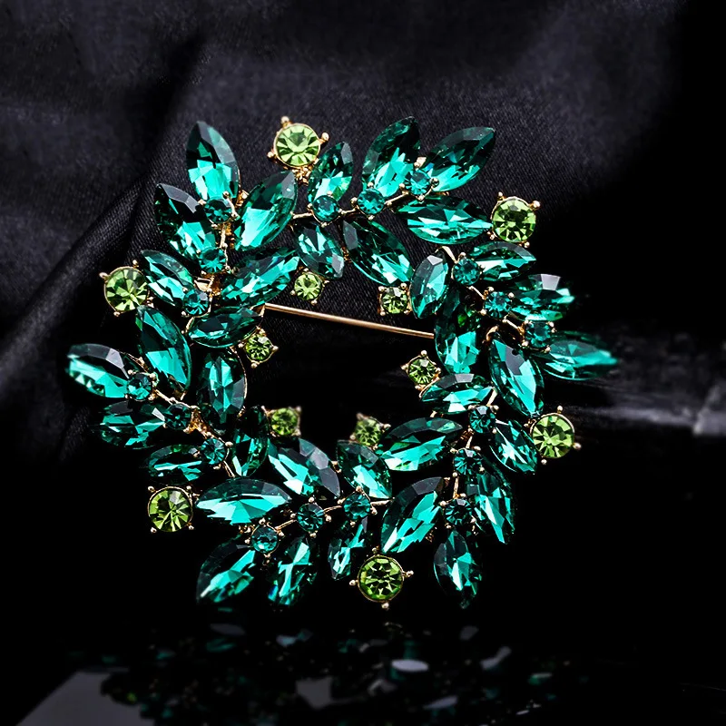 New Large Size Crystal Wreath Brooch Female Atmosphere Alloy Corsage Fashion Clothing Accessories Pin Jewelry