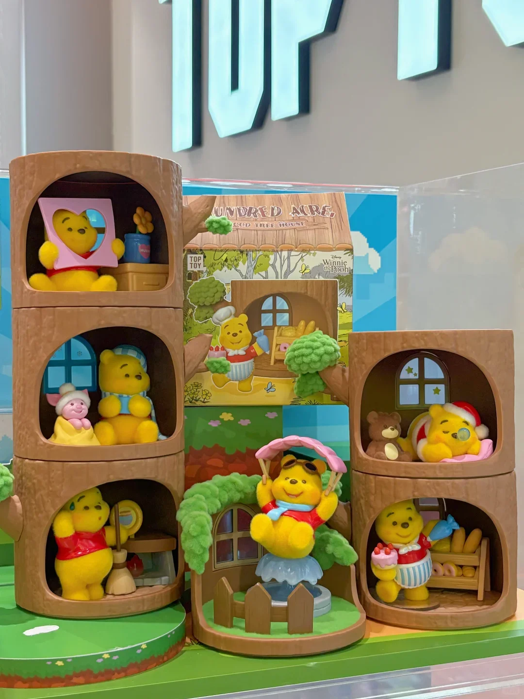 Toptoy ديزني سعيد Acre شجرة خشبية منزل سلسلة الاتجاه مفاجأة صندوق أعمى لطيف ويني ذا بوه الحلي هدية أنبوب أنبوب صندوق أعمى