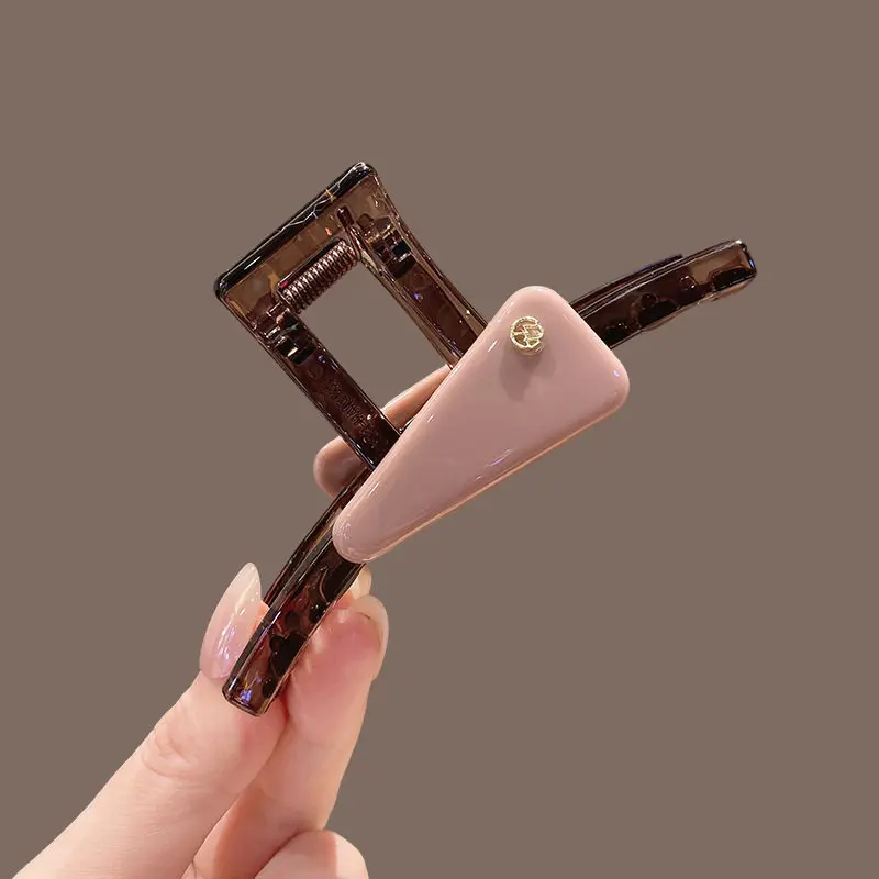 Minimalist Matcha Duckbill Hair Clip, Clear Brown Base Matte Metal‑Accent Barrette for Bangs & Flyaway Hair