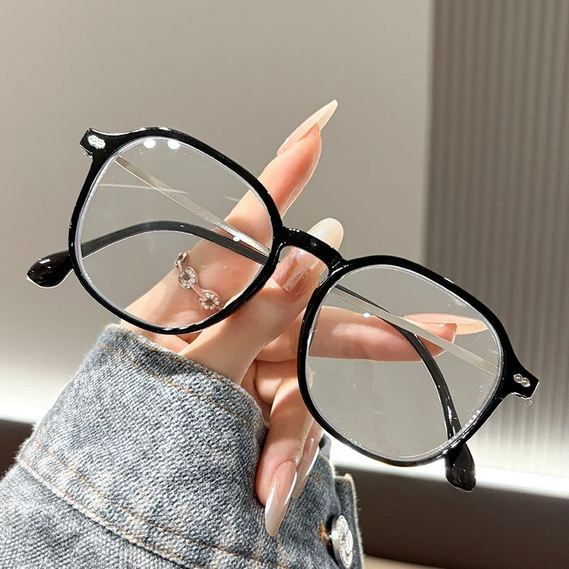 Women's Fashionable Reading Glasses Super Light and Versatile Anti-blue Light Glasses for Middle-aged and Elderly image 5