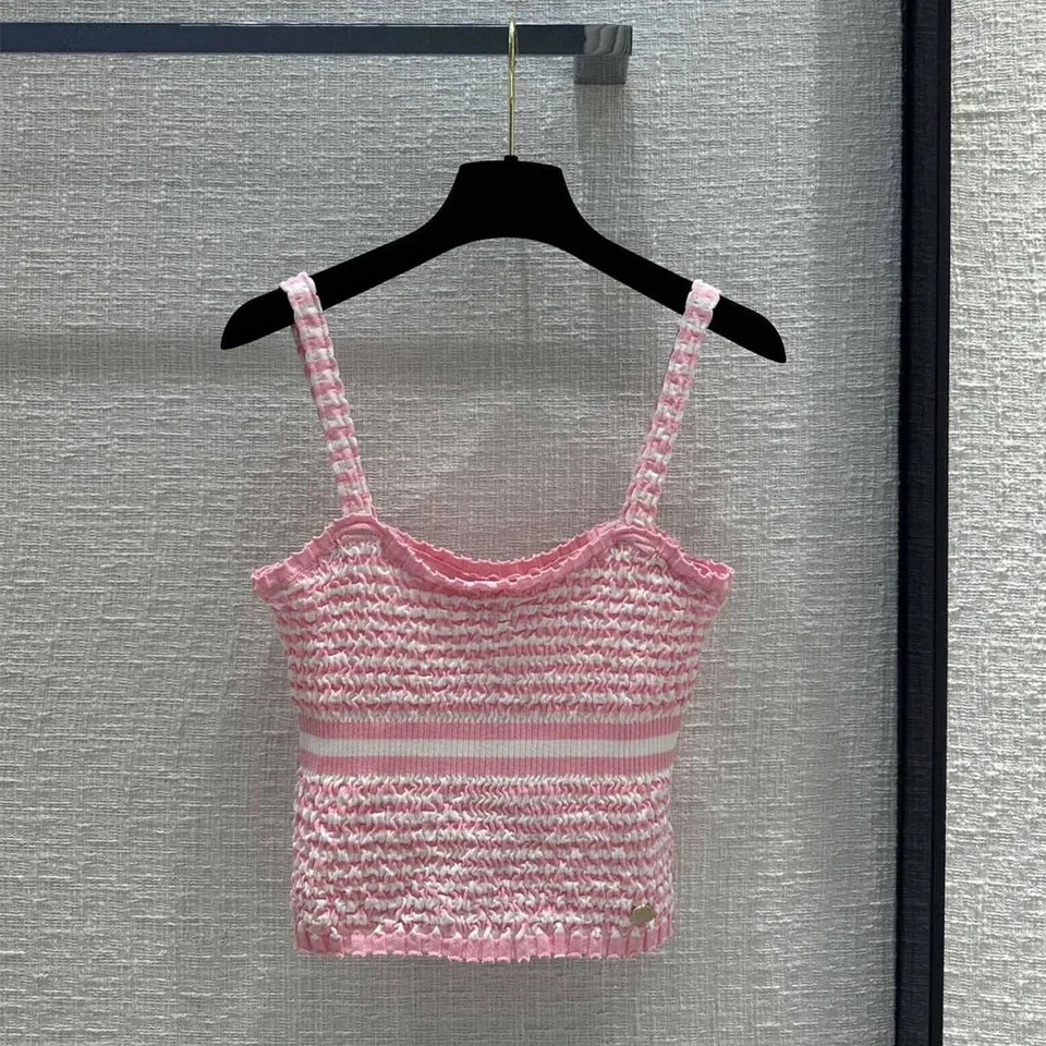 

2024 New Summer Fashion Sweet Girl Knitted Pleated Pleating Pink Stripes Tops Women O-neck Sleeveless Straps Slim Cute Camis