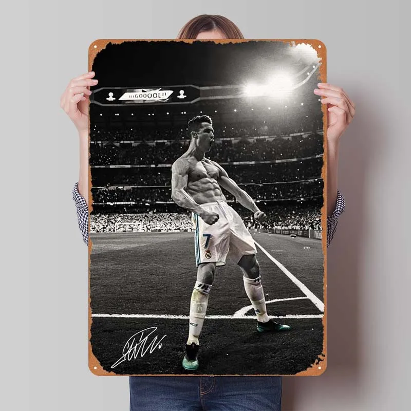 Cristiano Ronaldo Poster Soccer Sports Tinplate Sign Room Decorations Custom Metal Signs for Wall Art Decoration Art of Murals