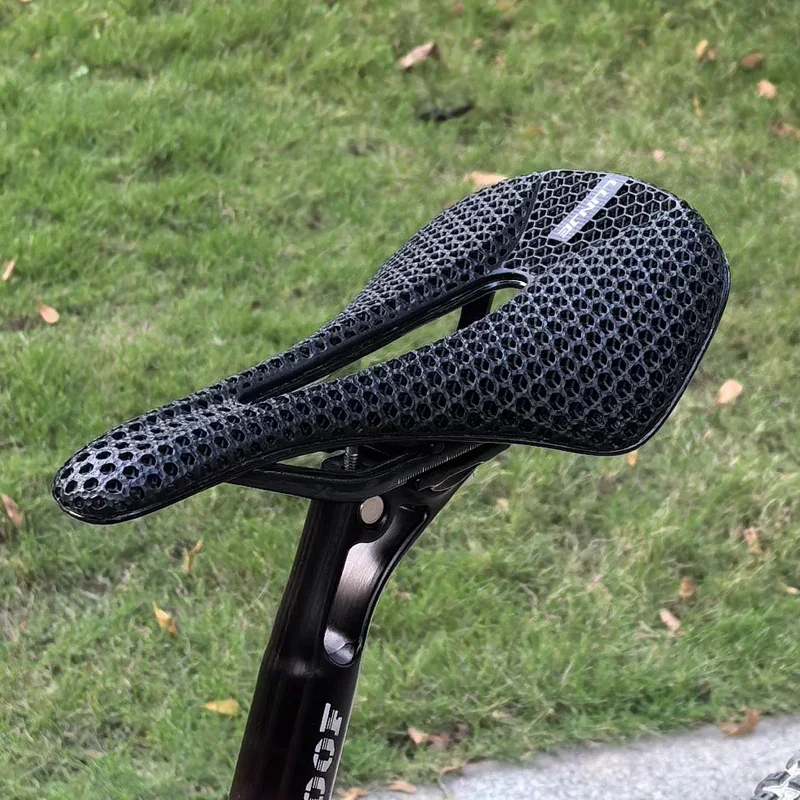 Road Mountain Bike Carbon Seat Cushion 3D Printing Hollow Breathable Competition-Level Ultra-Light Seat Cushion