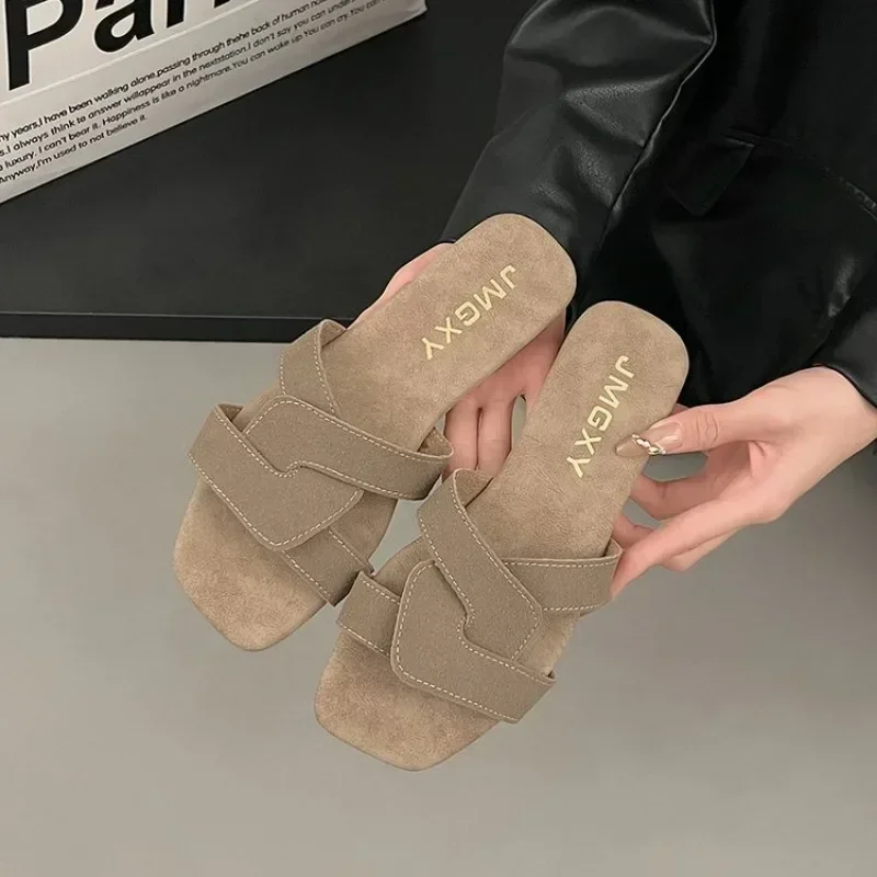 2024 Sommer neue koreanische Mode alles quadratische Kopf Linie Schleppnetz rot Senior Sense Flip-Flops Frauen flache Hausschuhe Frauen