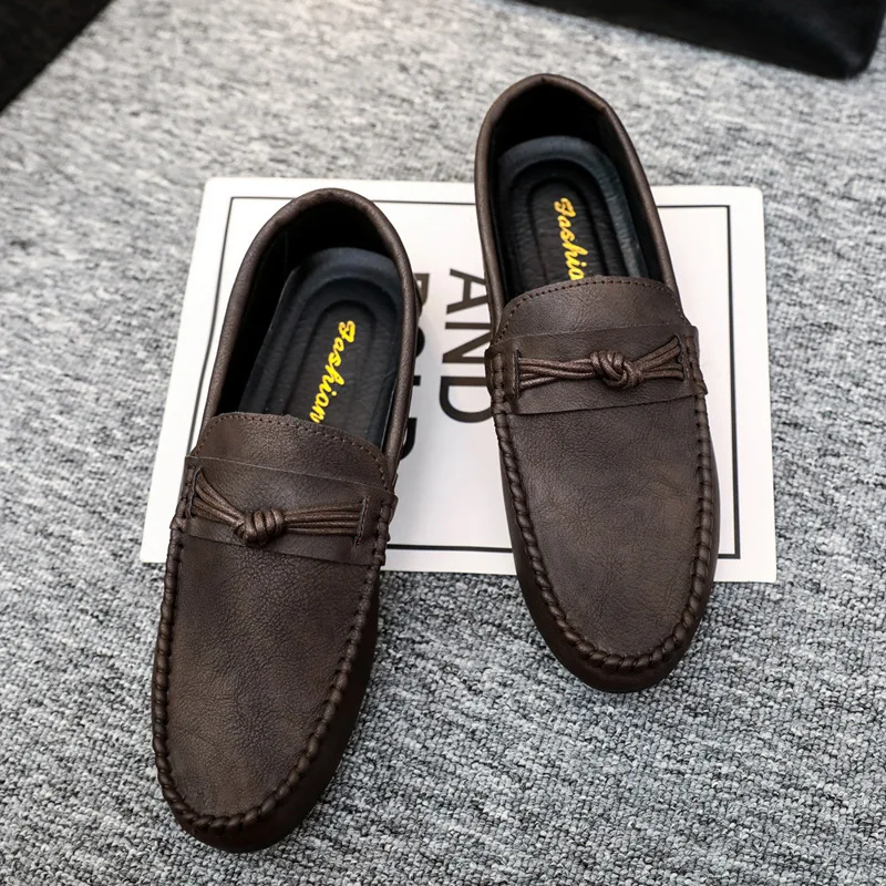 Mocassins de couro masculino, Sapatilhas de sola macia, jovem e social, Casual, Primavera, Verão, M915