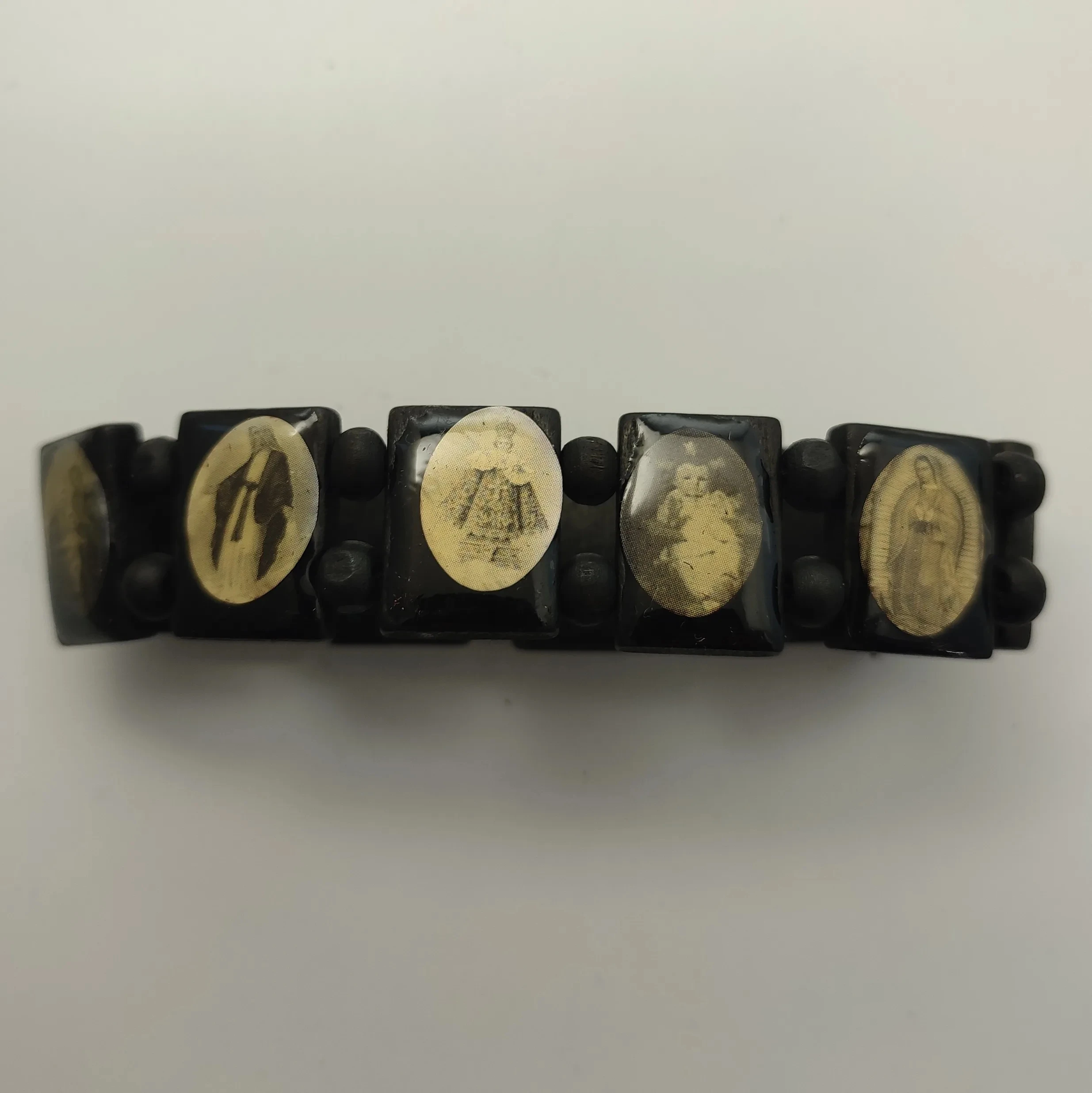 12PCS PER LOT WOOD STRETCH CATHOLIC SAINT JESUS CROSS VIRGIN MARY IMAGE BRACELET SQUARE OVAL COLORFUL WHITE BLACK