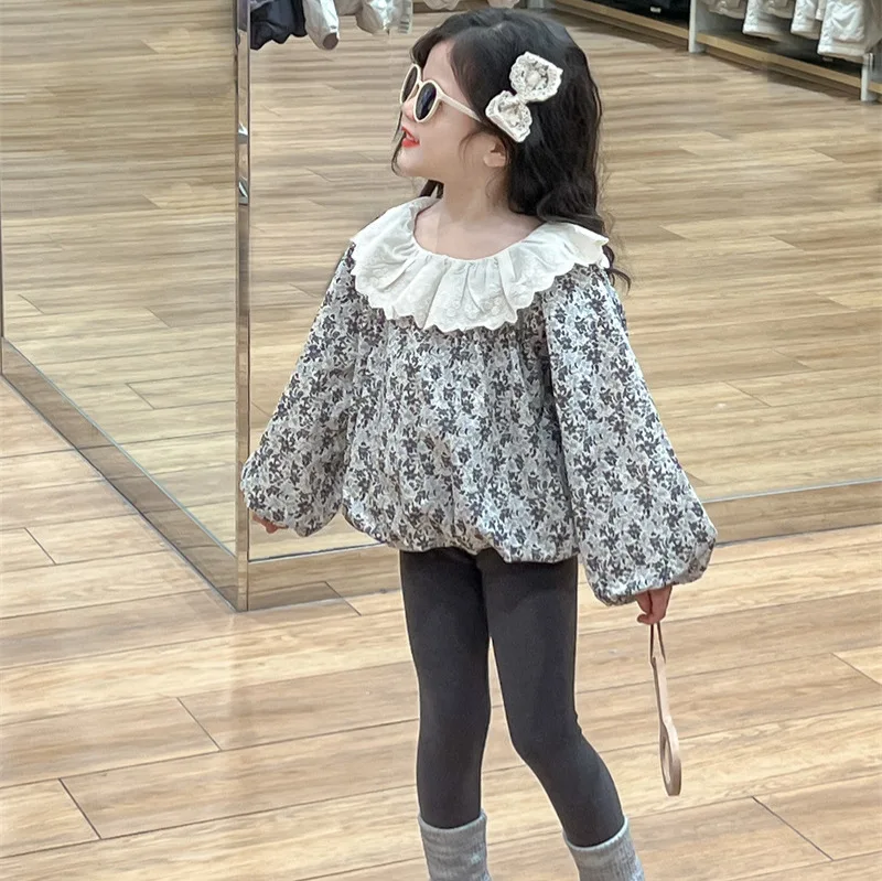 Girls Spring and Autumn Grey Floral Lace Neck Bud Pendulum Doll Shirt Grey Leggings Cover