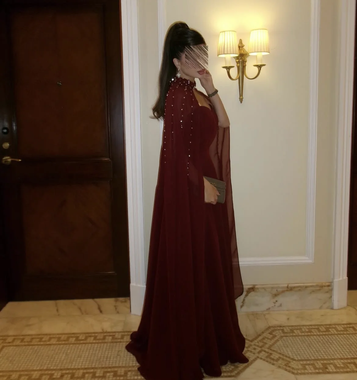 فستان سهرة رائع في المملكة العربية السعودية فساتين حفلات شيفون عنابي كريستال لامع مع فستان حفلات مطرز بالخرز