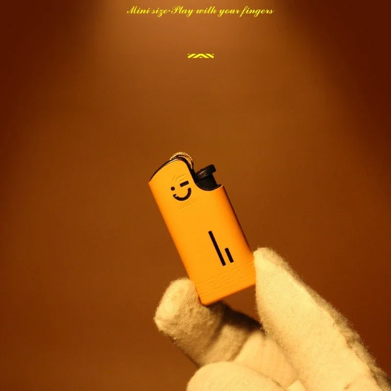 Metal Mini Smiley Face Inflatable Lighter Can Be Placed in A Cigarette Box with An Open Flame Grinding Wheel Portable Lighter - Image 3