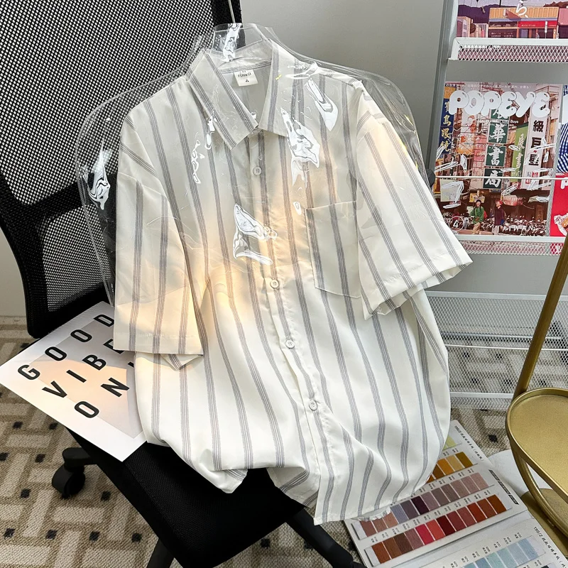 

Loose Fit ort Sve Striped irt for Men Summer Casual Sle Vintage Japanese Trend Loose Collar Youth Faion Top