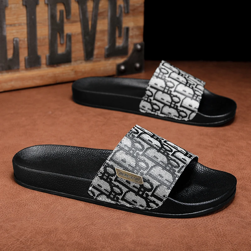 Men Slippers Indoor Outside Street Beach Style Women Couple Style Non-slip Soft Light Modern Slippers Summer PU Upper Casual