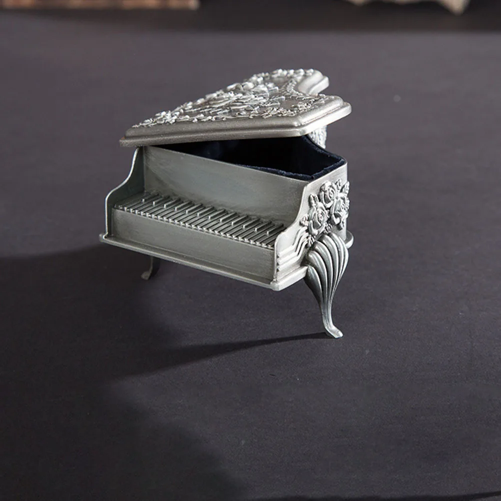 Retro Jewelry Box Metal Storage Container Earrings Rings Organizer European Style Decor Retro Trinket Gift Box