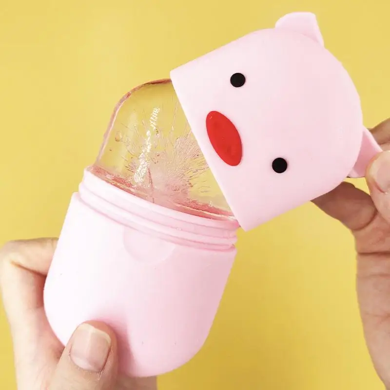 การ์ตูนหมูรูปร่าง ICE Facial Roller Gua Sha Puffiness Roller ยกเครื่องมือถาดลูกบอลน้ําแข็ง Face Massager Beauty Care