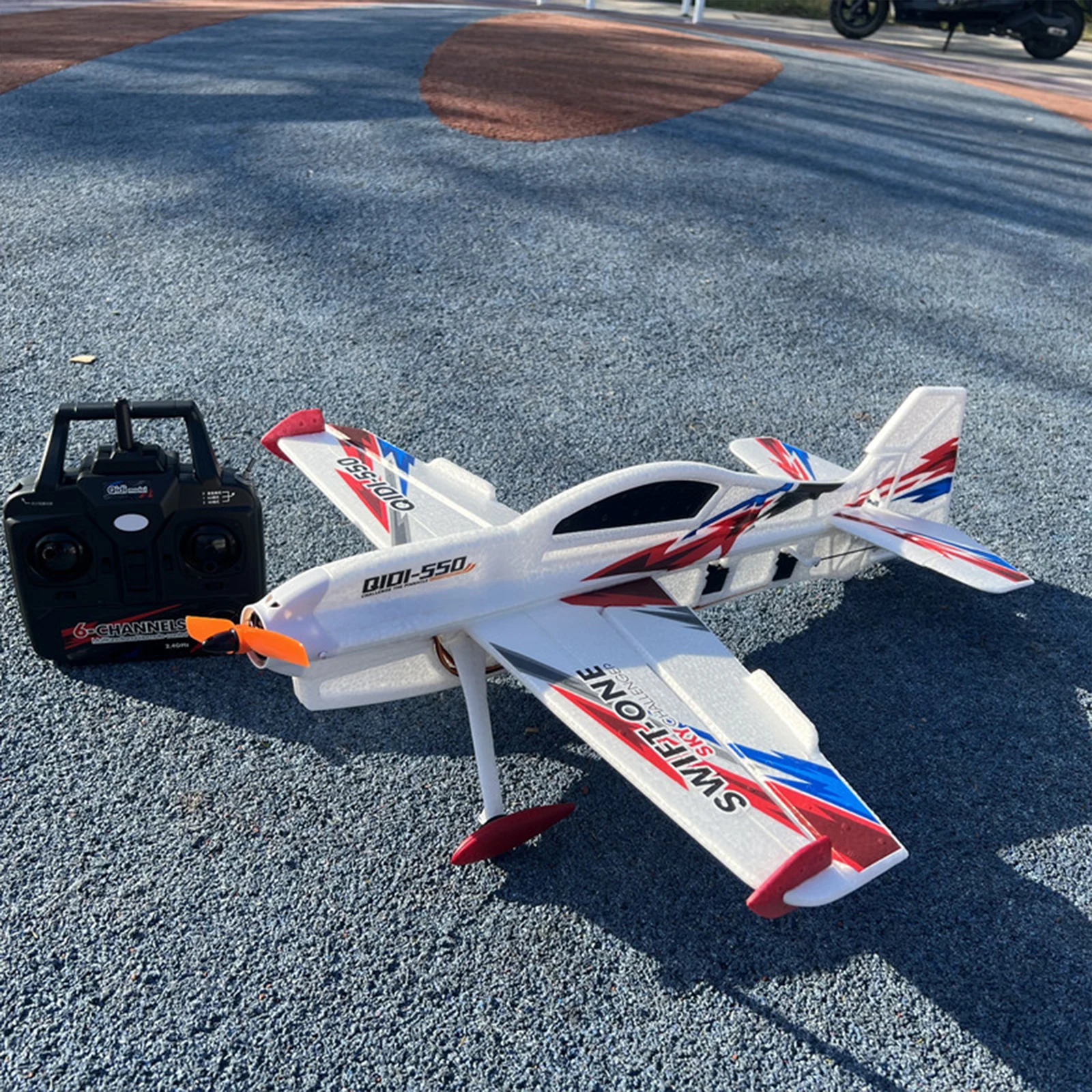 子供と大人のためのリモコン飛行機,QIDI-550 rc飛行機,3Dスタントグライダー,飛行機の飛行おもちゃ,ブラシレスモーター,2.4g