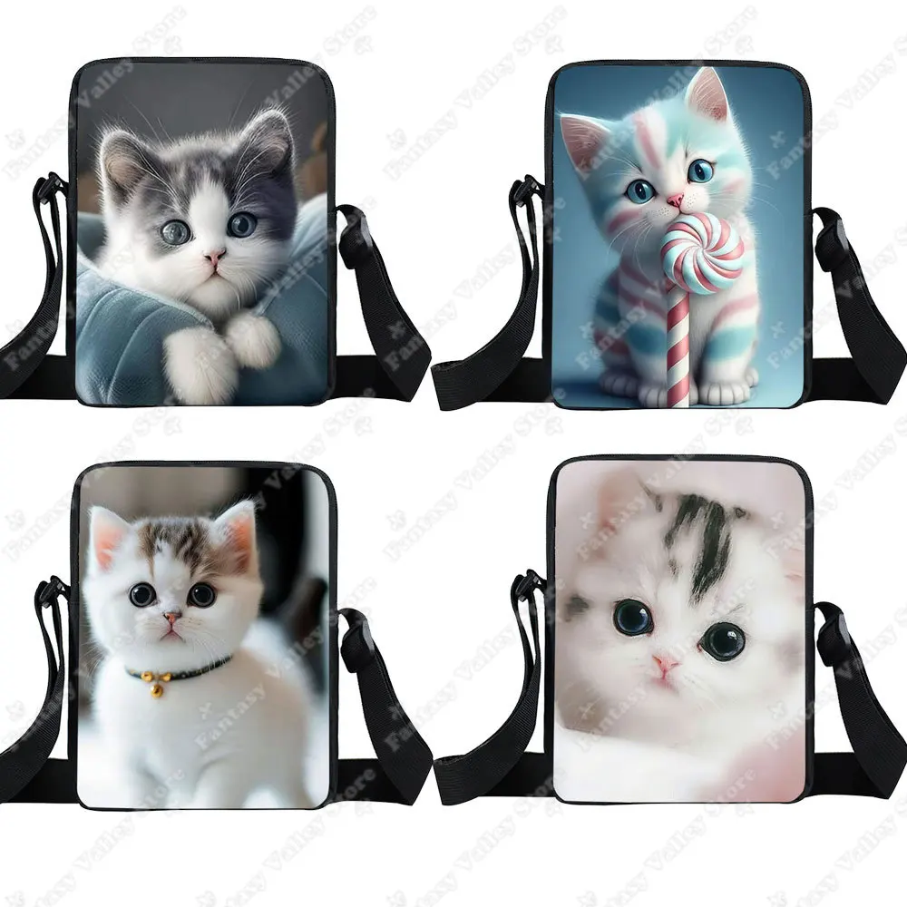 Recensione e Valutazione del Gashapon Gacha Cat Litter Snowflakees Crystalballes Capsule Toy Three Felinae Animal Peripherals Model Scene Ornaments Gift Toys