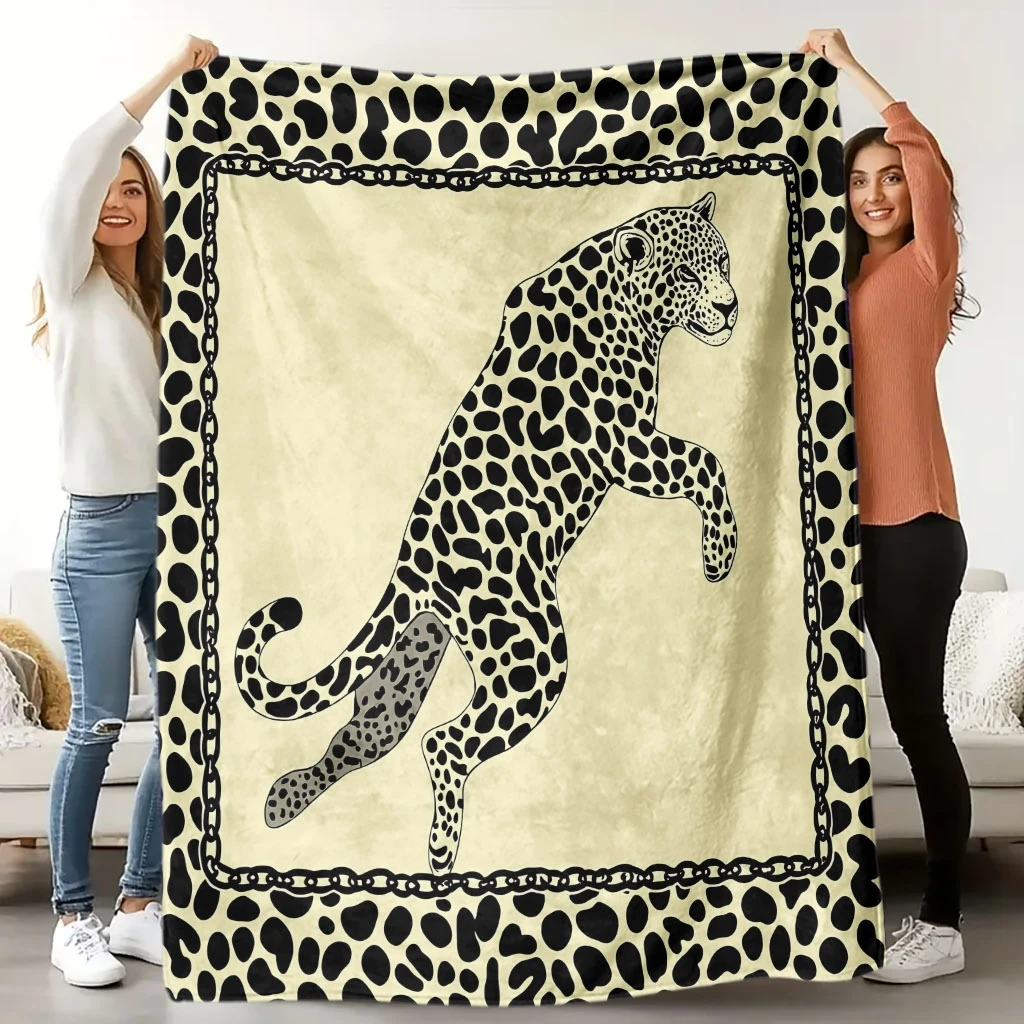 Vintage Black Leopard Chain Frame Beige Base Flannel Throw Blanket Soft Warm Cover For Sofa Luxury Animal Decor Gift