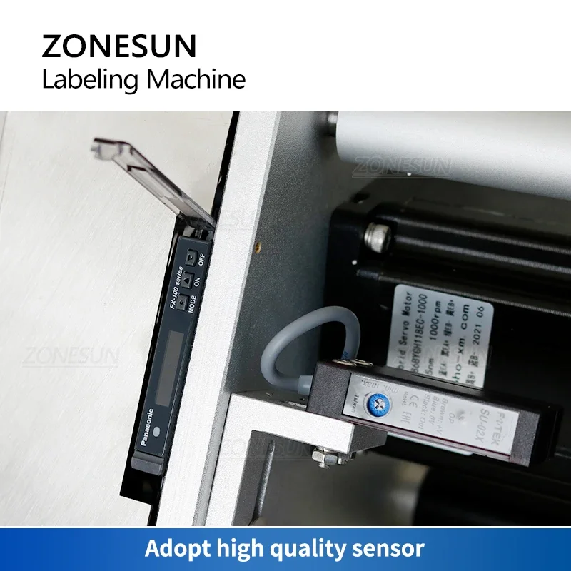 

ZONESUN Mobile Labeling Machine Flat Cosmetics Surface Card Box Packet Carton Label Applicator Production Line ZS-TB170