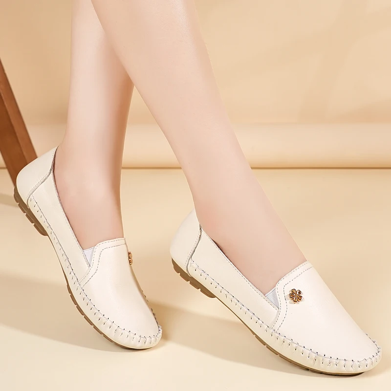 

Женские мокасины ручной работы, с металлическим цветочным декором, удобные слипоны для ходьбы, нескользящие повседневные туфли на плоской подошве