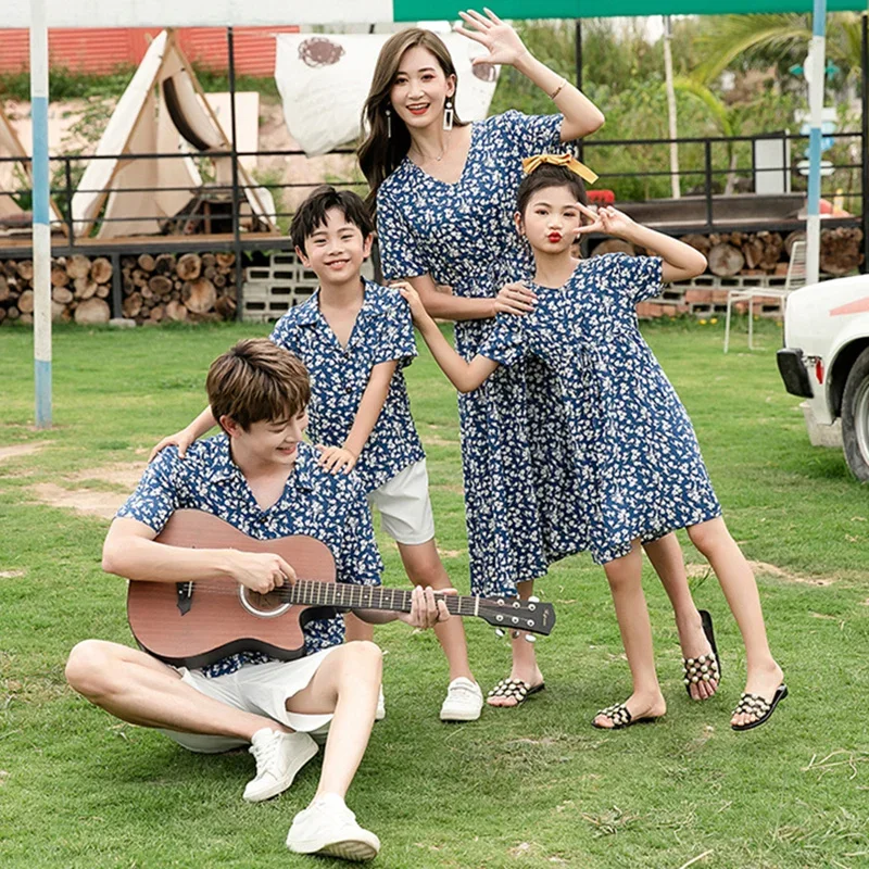 

Family Holiday Summer Clothing Mom and Daughter Baby Blue Dress Dad Son Same Clothes Set Mother Father Children Matching Outfits