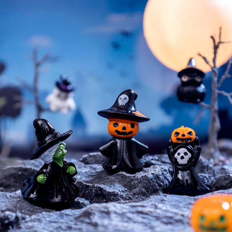 Mini Halloween Ornament Cartoon Witch Ghost Pumpkin Figurine Micro Landscape Dollhouse Model Car Interior Desktop Decoration