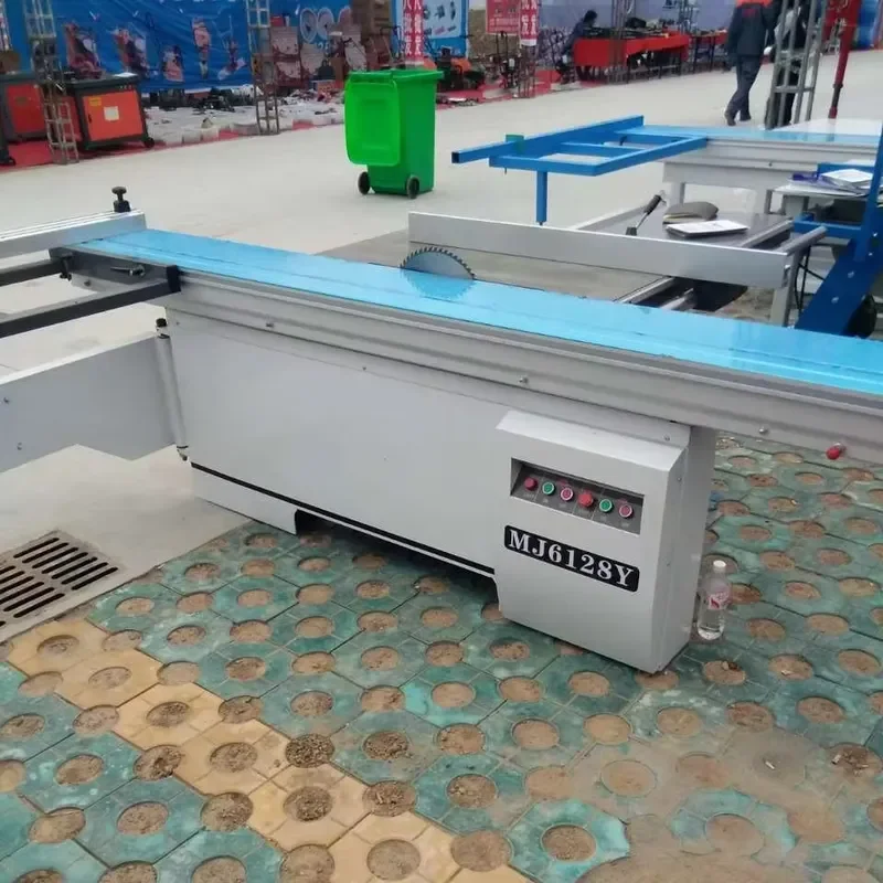 CE Certification High-Precision Panel Saw for Longitudinal/Cross Cutting of Plywood & Particleboard