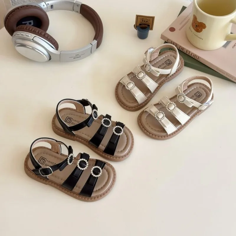 Sweet and fashionable children's sandals 2026 new style rhinestone soft sole slip-on princess flat sandals