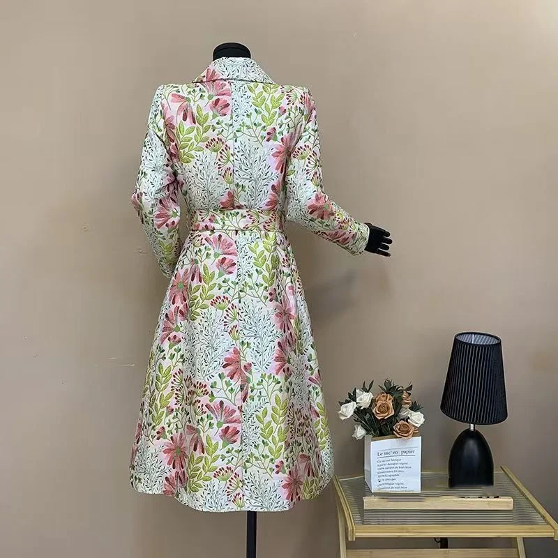 2024 neue Herbst Winter Mode Jacquard lange Mäntel für Frauen rosa edlen Trend Stickerei Dame Mantel Gürtel Slim Fit gebrochene Blumen