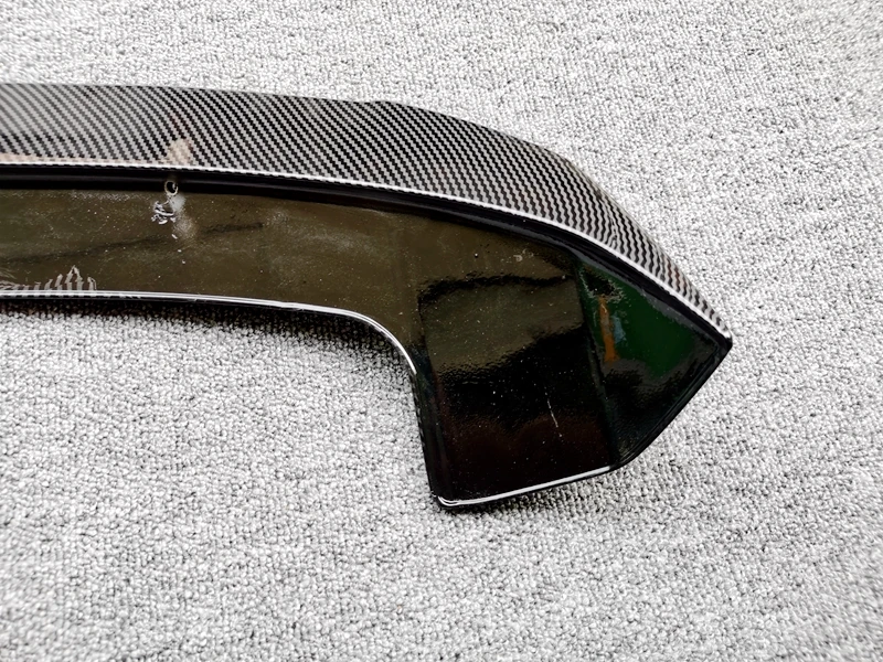 Für BMW 1er Serie E87 E81 F20 F21 116i 120i 118i M135i Spoiler 2005 bis 2019 Hochwertiger Carbon-Faser-Farbiger ABS Dachspoiler – Detail 15