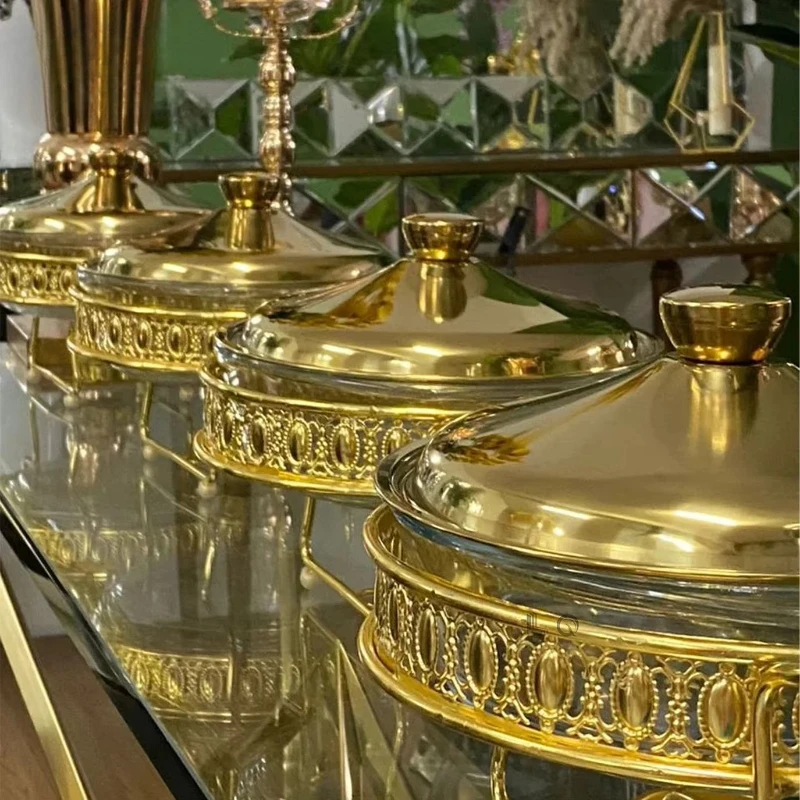 

Stainless steel serving round buffet set with lid