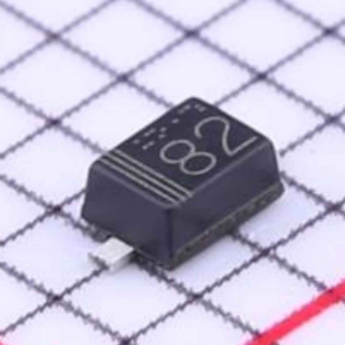 منظم جهد المنشأ منظم جهد مستقل ، الصمام الثنائي ، وضع العلامات: 82 ، V ، ~ ~ 7.5 V ، 5UA @ 1V ، 50 V