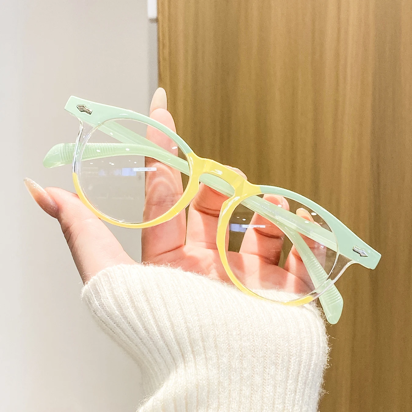1 Pair of Women's Fresh Round-Frame Color-Blocked Glasses, Youthful and Energetic, Age-Reducing, Gentle and Versatile, Women's Non-Prescription Glasses, Suitable for Daily Campus Wear, Sweet Outfits, Dessert Shop Visit