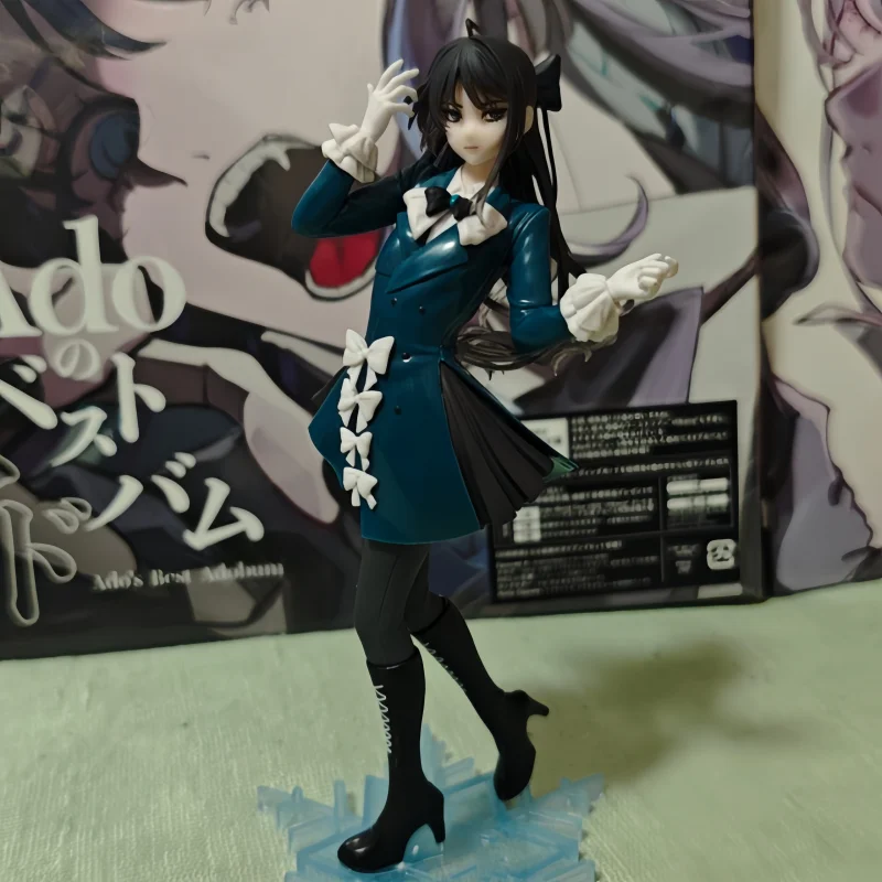 

В наличии подлинный Ado × Round1 Ado, зимняя версия, 18 см, аниме-фигурка, настольная статуя, орнамент, коллекционная модель, подарки на день рождения