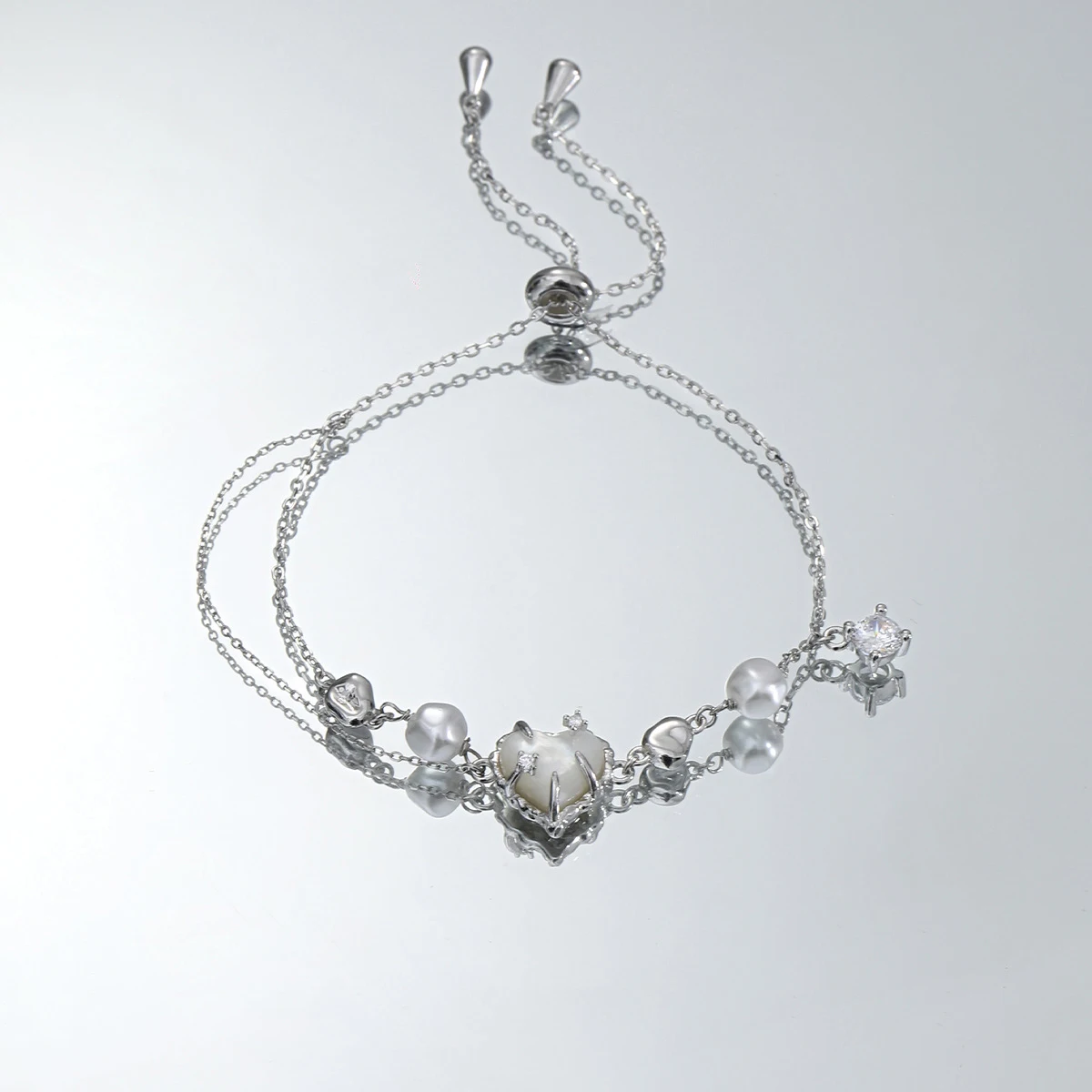F.I.N.S Chic Elegant S925 Sterling Silver Love Heart Bracelet Versatile Heart-Shaped Shell Pearl Adjustable Hand Fine Jewelry