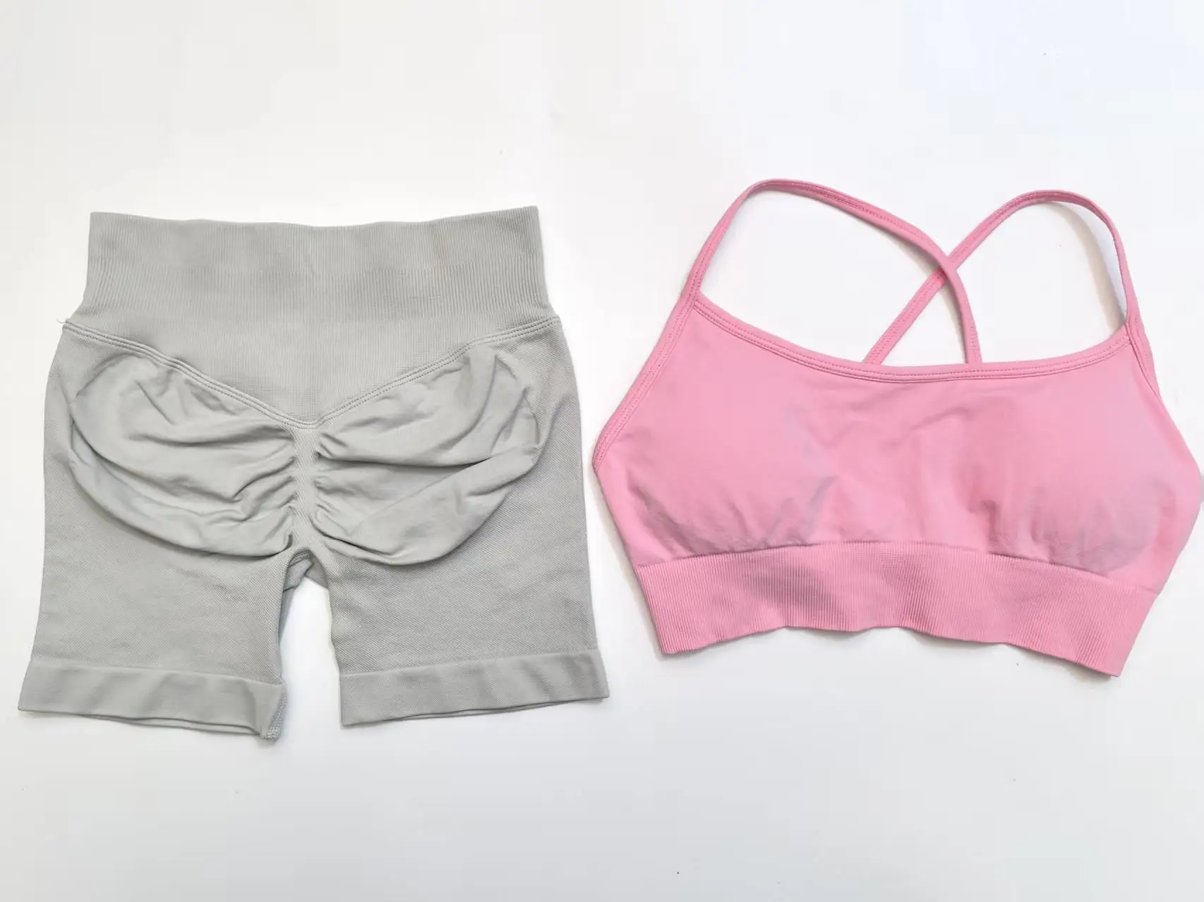 DFCF Women's Two-Piece Yoga Set, Seamless Cross-Back Sports Bra + High-Waisted Tight Yoga Shorts