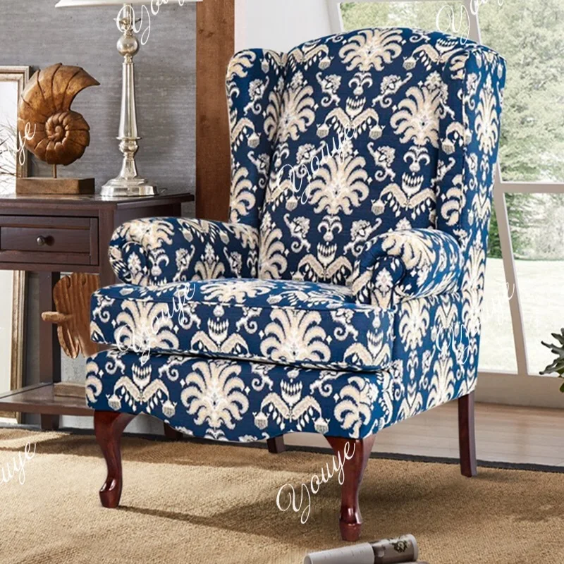 Amerikanischer Stoffstuhl mit hoher Rückenlehne, Schlafzimmer, Freizeit, Einzelsofa, heller Luxus, blaue Blume, kleines Apartment-Wohnzimmer