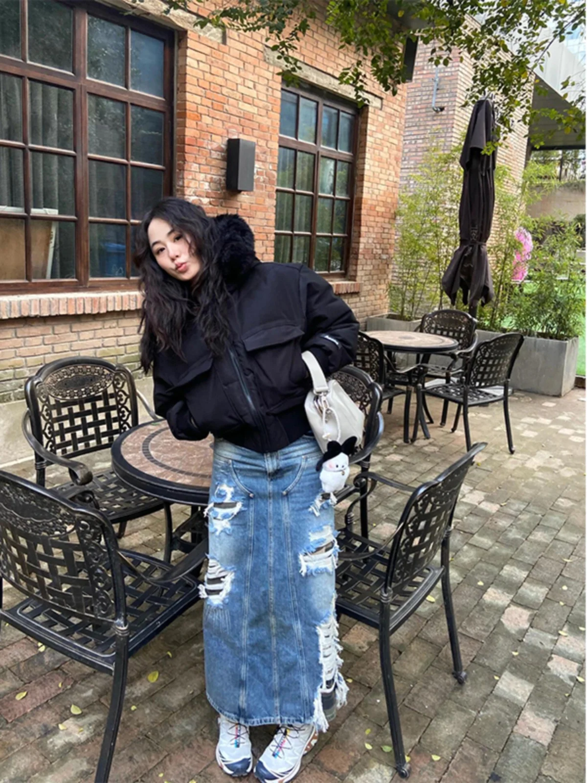 

Retro American Black Short down Cotton Jacket Women Winter Thick Warm Small Flight Coat Zipper Closure Hooded Color