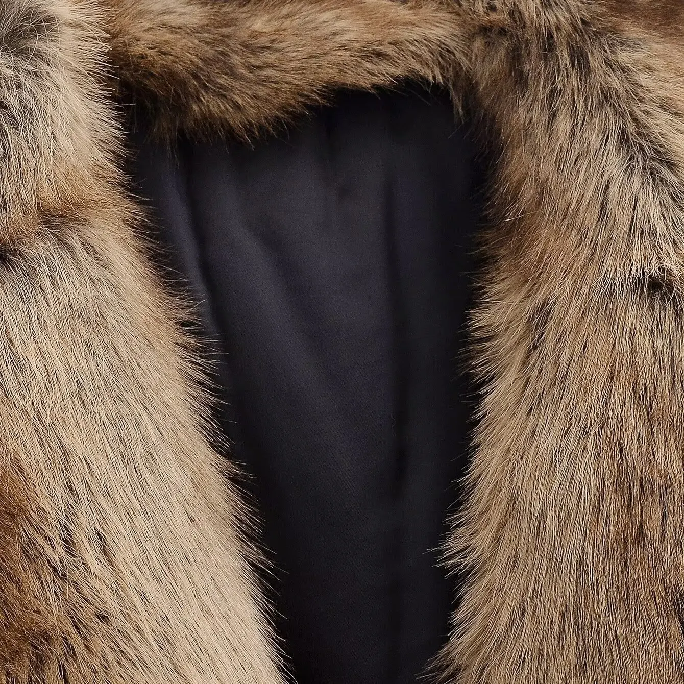 Luźny płaszcz damski z futrzanym kołnierzem, uniwersalna odzież wierzchnia, włókno poliestrowe, długi rękaw, zamek błyskawiczny, zimowy.