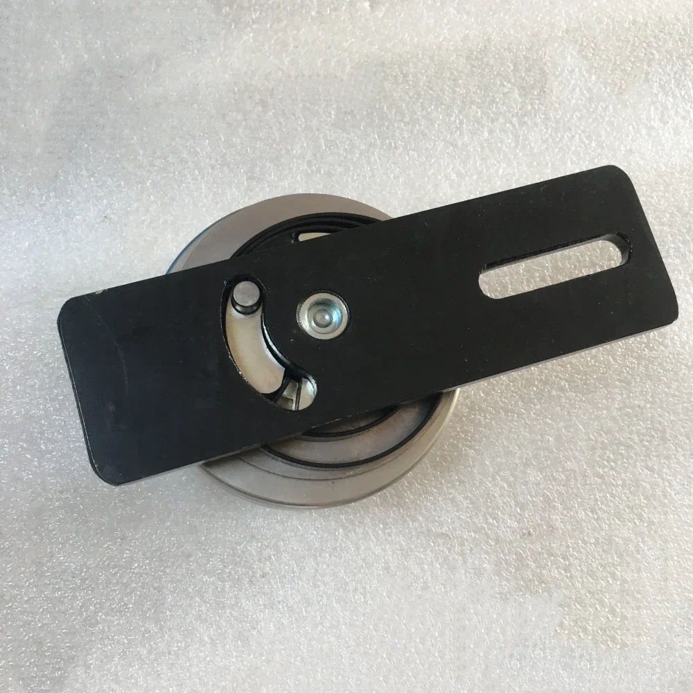 6735884 6711698 Drive Belt Tensioner Pulley Suitable for Bobcat Loader T140 T180 T190 T550 T590 5600 653 751