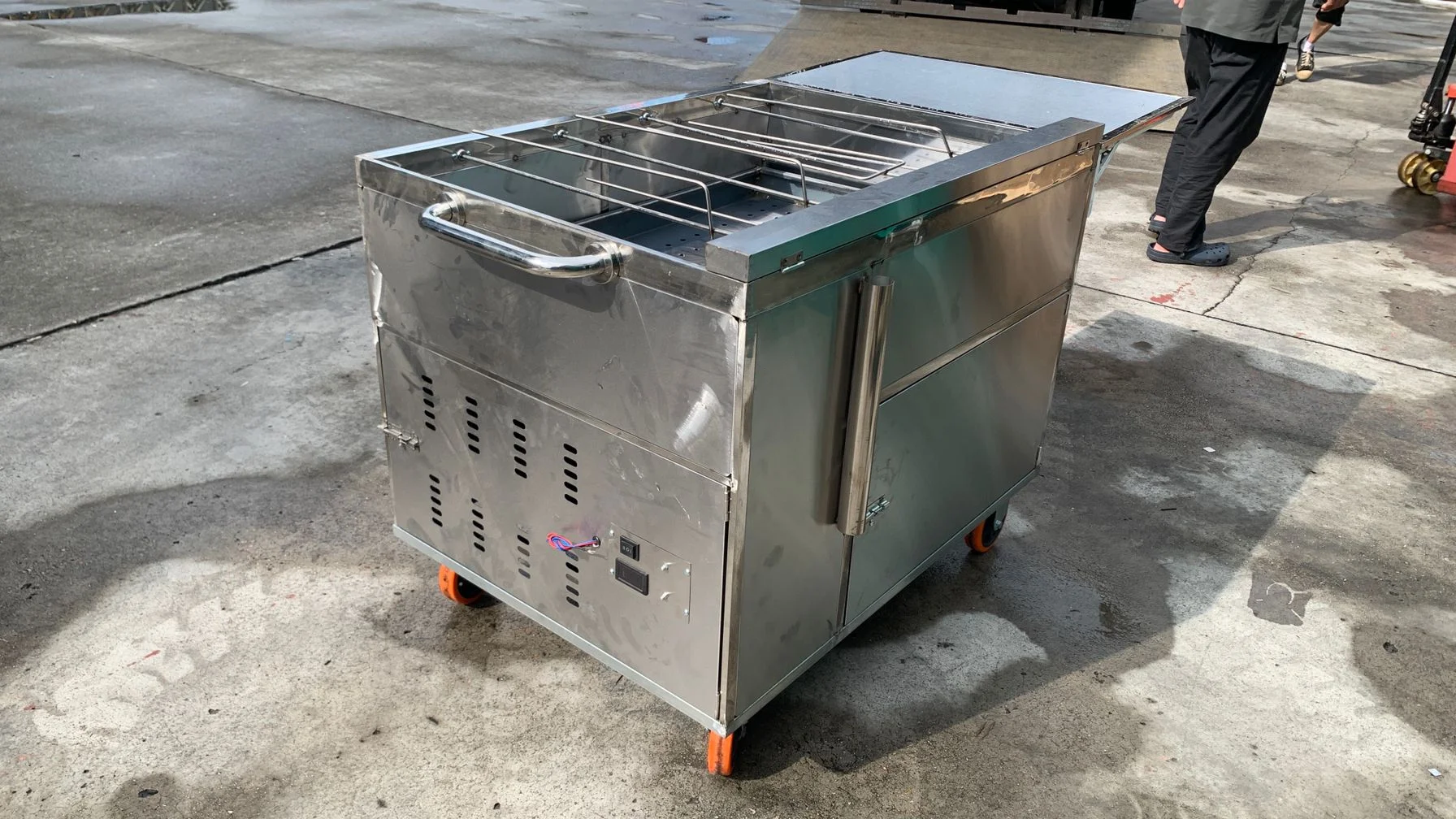 Hand-push Small Middle East Barbecue Charcoal Grilled/gas Turkey Rotisserie Machine Commercial Automatic Rotary Chicken Oven