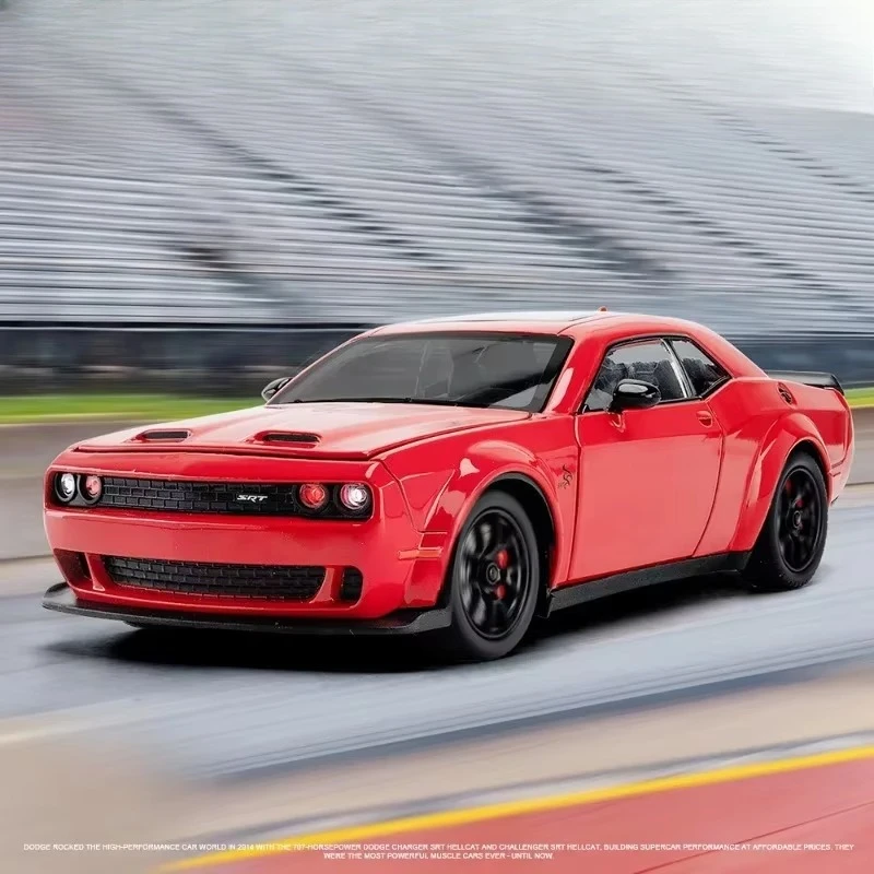 1:24 Challenger Hellcat SRT Muscle Alloy Diecast Car Model Computer Desktop High Simulation Collection Ornament