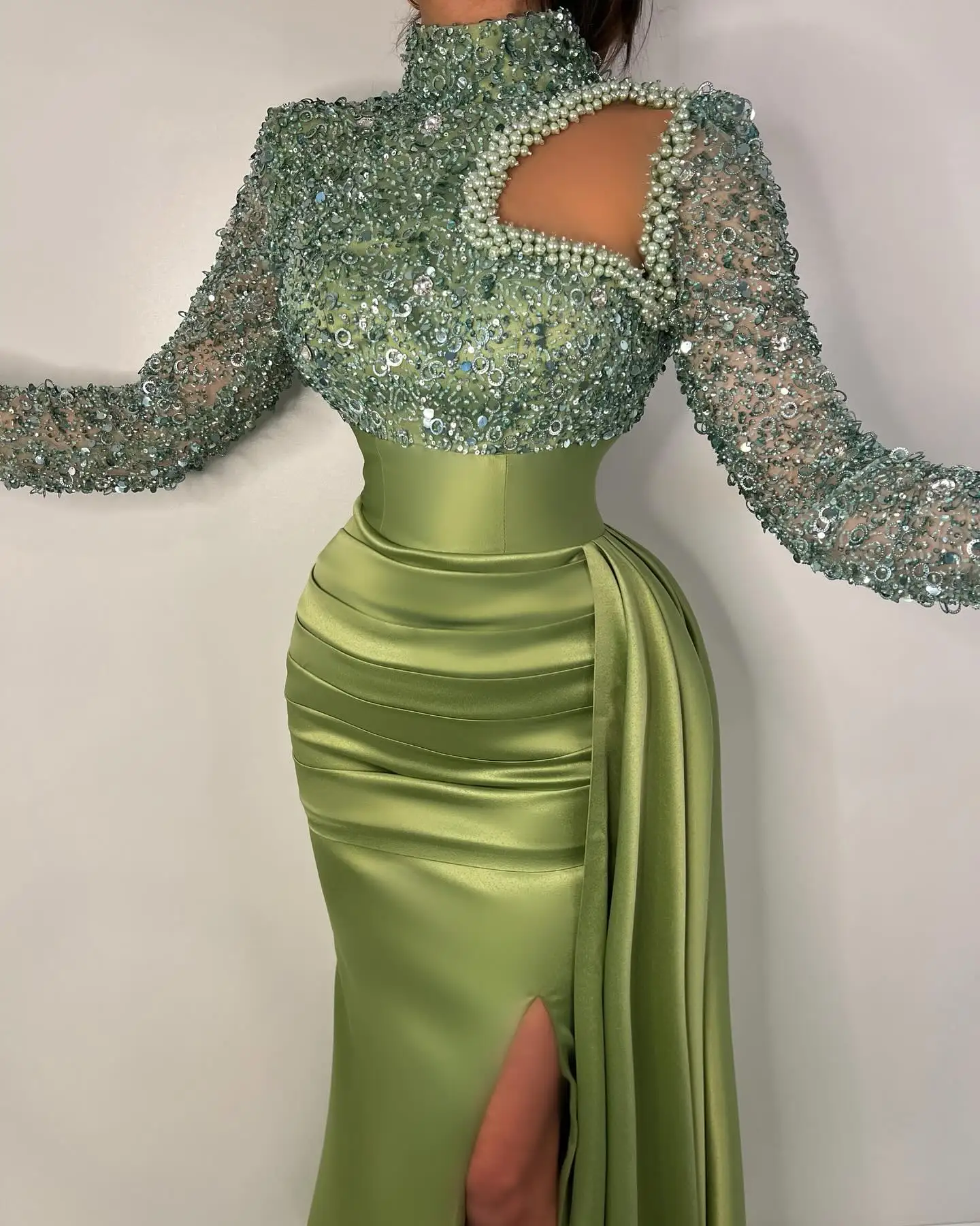 Emerald Green Satin Prom Dresses Long Sleeve for Women 2025 Side Slit High Neck Sequined Mermaid Formal Evening Gowns Customized