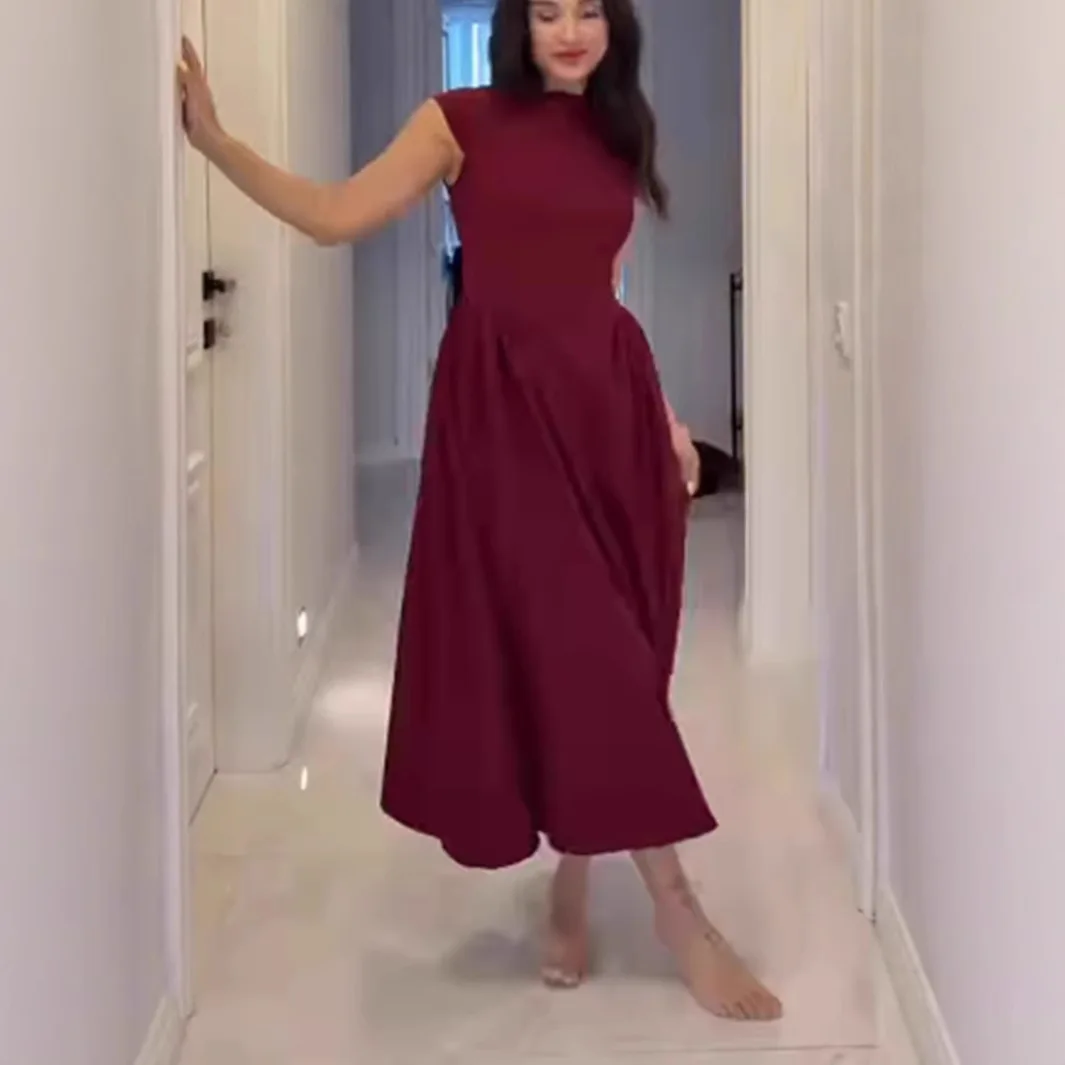 2025 Primavera estilo francês puramente sensual vestido evasê definido na cintura sem mangas com design recortado nas costas