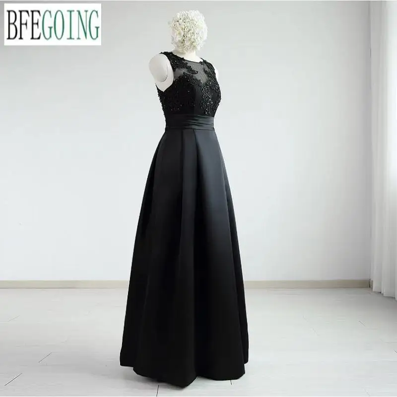 Robes de mariée trapèze simples, avec des Appliques en Satin personnalisées, longueur au sol, sans manches