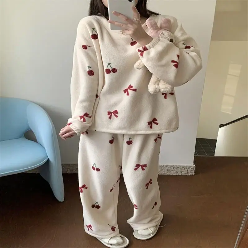 

Winter Coral Velvet Pajamas for Women Sexy Pajama Set Fashion Homewear Two-piece Ladies Woman Trousers Sets Pants