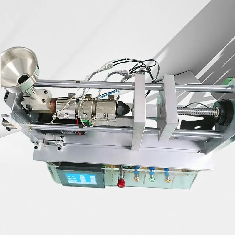 เครื่องขึ้นรูปพลาสติก PP PE PC ขนาด 302611 ซม. เครื่องผลิตพลาสติกขนาดเล็ก