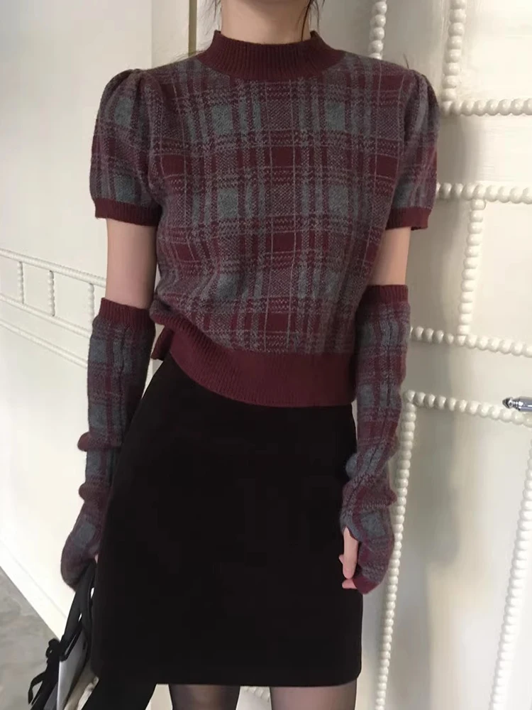 Elegancki zimowy sweter damski z efektem odmładzającym, okrągły dekolt, kolorowy, w kratę, casualowy, uniwersalny, luźny krój, idealny do pracy...