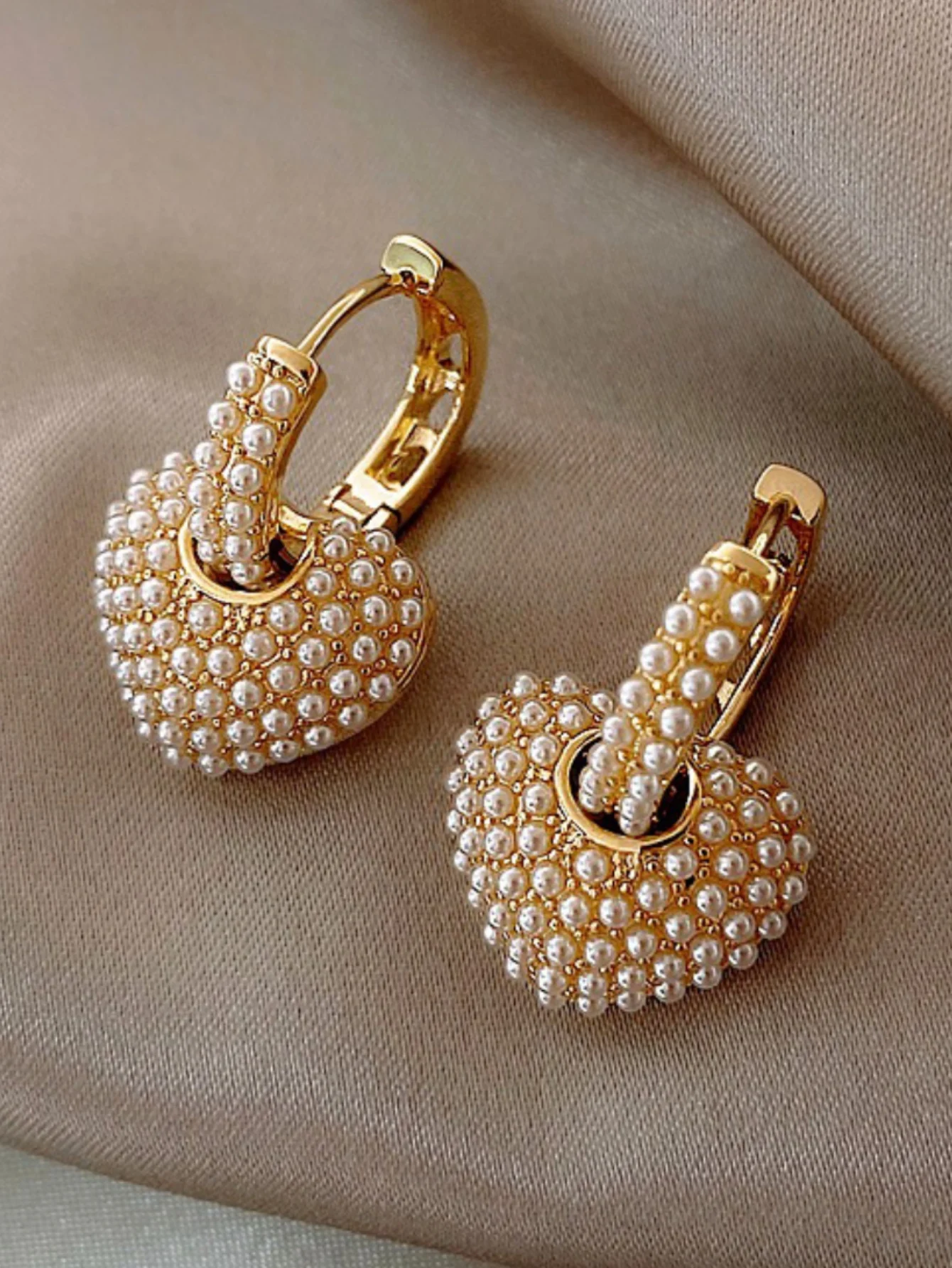 2pcs retro fashion peach heart studded with pearl women's earrings for daily dating accessories image 3