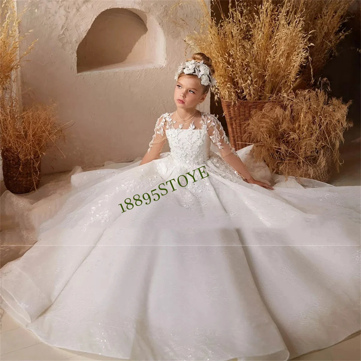 CustomizedFirst Communion Fluffy Wedding Flower Girl Dresses Applique Party Dresses Girl Ball Gown Age 2-16 years Sheer Neck Lac