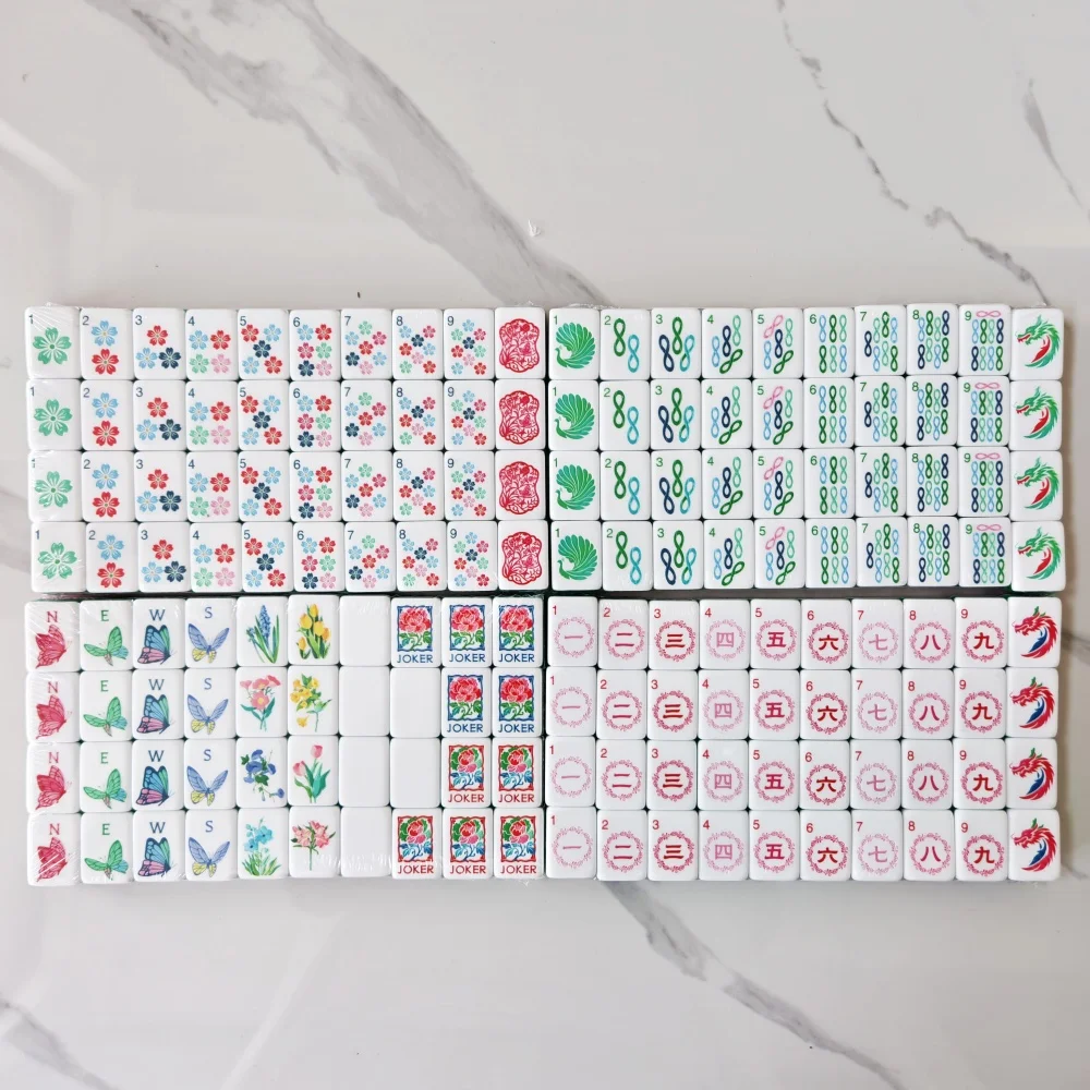 Premium Luxury Engraved Mahjong Tiles 4-Layer Acrylic Red American Mahjong Set Leisure Home Board Games Gifts Portable Mah Jongg
